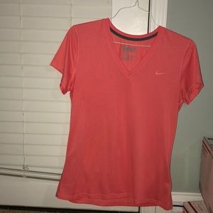 women’s v neck
